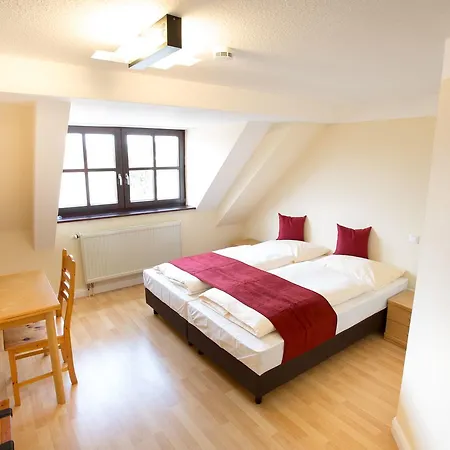 Victoria Aparthotel *
